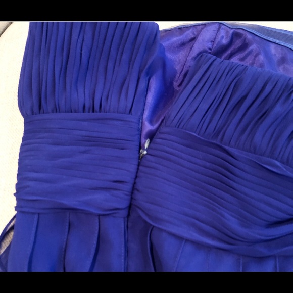 JS Boutique dress perfect for formal or cocktail - Picture 4 of 5